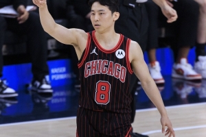 骑士勇士球员