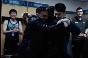 阿尔滨球队历任队长