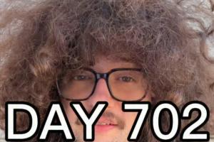 超700天未剪发！曼联遭绝平，“蓄发哥”晒照自嘲：一切又得从头再来……