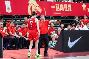 控制力显著提升！中国女篮本场失误仅10次 上场多达25次