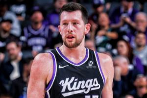 美媒：尤班克斯签约尼克斯 将携训练营合同冲击轮换席位