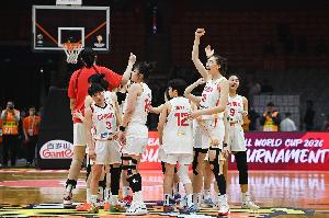 媒体人：外线球员需主动进攻 不应过度依赖韩旭张子宇