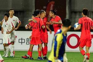 主帅赞张玉宁如无名指戒指般契合球队 本人回应:言过其实