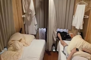 媒体人谈韩国男篮搬入酒店:中国男篮还住亚运会集装箱宿舍吗?