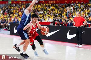 沉稳高效！庞峥麟首发20分钟砍7分4助攻 正负值高达+12
