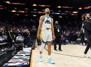 最高可签2年1.367亿！Slater：预计库里将在一周半内决定续约与否