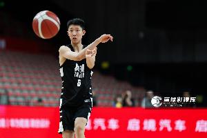 表现出色!国青男篮中塞交流赛3胜1负且两场险胜 张宇辰场均15分