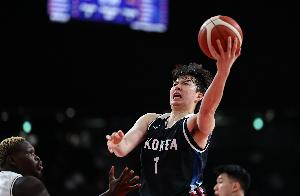 手感火热!李贤重狂砍26+14三分13中7 前一场28+9+5三分10中6