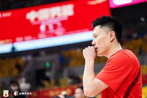 表现亮眼!李弘权亚运会场均10分7.3篮板 三分命中率达38.1%