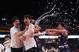李贤重：我们比日本更渴望胜利 这枚金牌实至名归