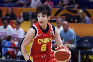 体坛周报：勿重蹈男篮覆辙 中国女篮战日韩须打好开局