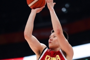 李弘权：目标仍是世界杯 国家需要我必定义不容辞