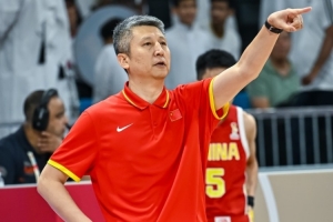 中国青年报评男篮：指挥问题不容回避 郭士强执教要求偏机械