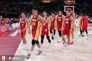 媒体人谈男篮失利：精气神固然重要 但更需技战术支撑