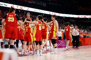 亚运半场速递:中国女篮53-18大幅领先印尼 罗欣棫14分张子宇12分