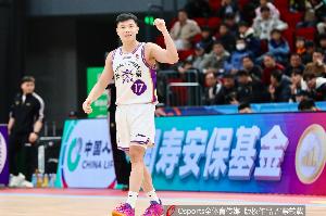 CBA官网更新自由球员名单：共5人 张旭与方佳晨新入选