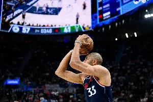 NBA官方发文致敬巴图姆：21年职业生涯含18个NBA赛季 恭喜退役