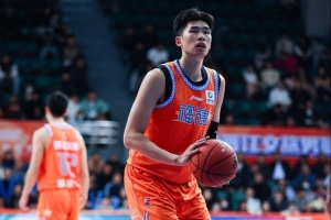 晋江经济报:机遇与压力同在 福建男篮剑指季后赛