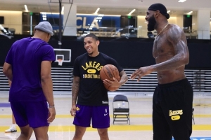 媒体人揭秘:男篮曾邀NBA知名训练师来华 执教仅15分钟致其愤然离去