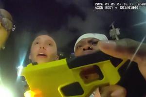 WNBA夜店冲突现场曝光：奥贡鲍瓦莱被捕 佩奇·布克斯遭泰瑟枪指向并被警告