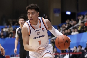 李添荣：学习对手快速攻防转换与个人技术细节，与顶尖球队多交手才能提升