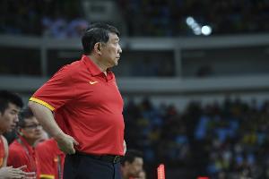 三分13中0!宫鲁鸣去年:为适应现代篮球 女篮完成万次投篮计划