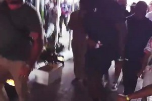 詹姆斯安哥拉之行 当地群众跳起传统舞蹈热情迎接❗️