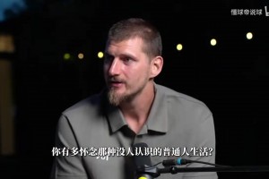 热火开启疯狂团建！高尔夫唱K轮番上阵，字母哥干饭吃得满嘴油