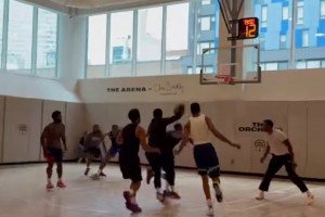 麦基吉：这下懂我了吧？网友恶搞：NBA怪异投篮动作是怎么来的？