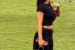 小儿子玩着不回家了！赛后场上的安东内拉