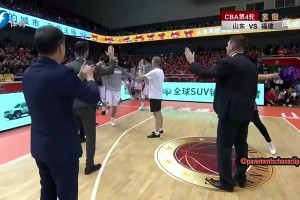 外援拉开我单打！2017巅峰丁彦雨航对阵福建狂轰45+6+4