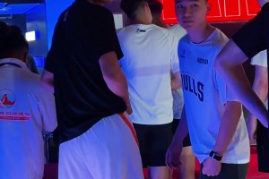 全力冲击CBA！香港金牛阵容强大 石奎&区俊炫在列